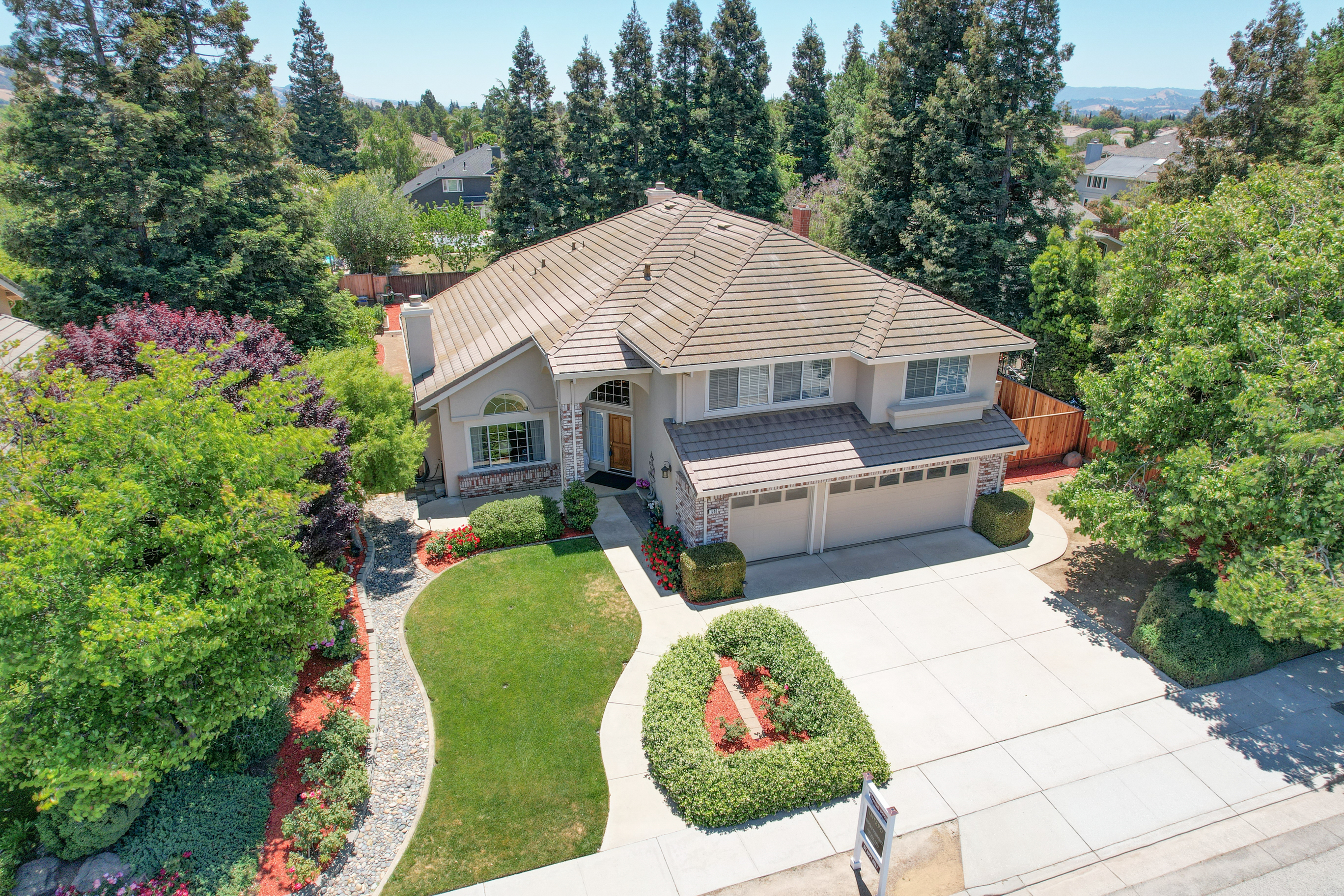 Aerial drone real estate photography – Los Angeles